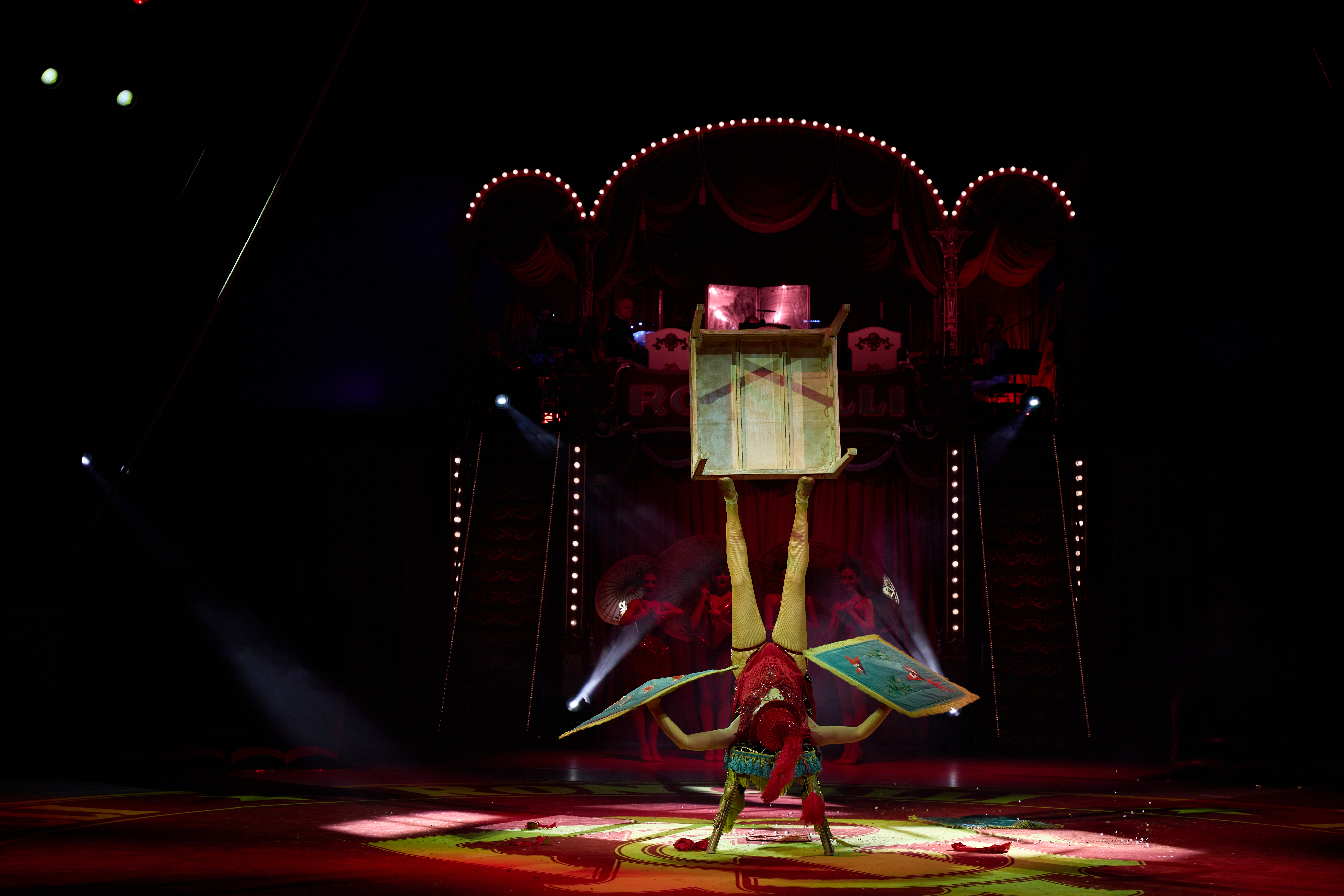Emma Phillips in Big Apple Circus: Journey to the Rainbow